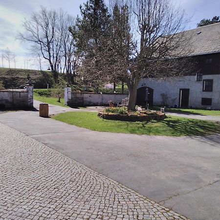 Monteur-Ferienwohnung Ot Naundorf Naundorf  ภายนอก รูปภาพ