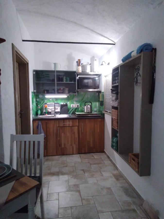 Monteur-Ferienwohnung Ot Naundorf Naundorf  ภายนอก รูปภาพ