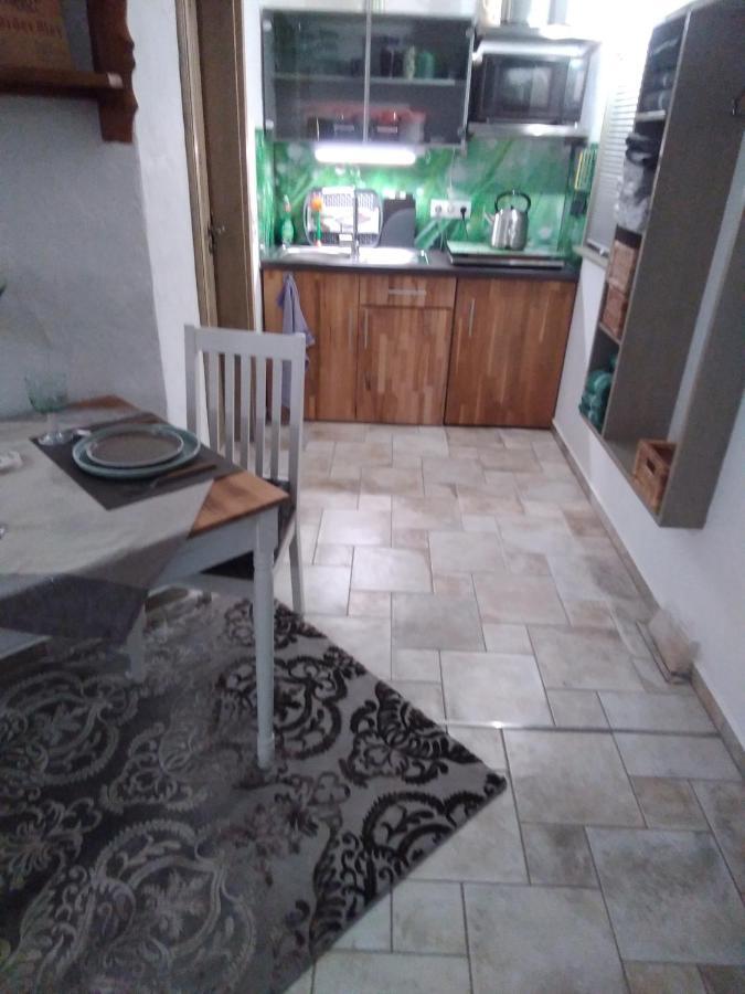 Monteur-Ferienwohnung Ot Naundorf Naundorf  ภายนอก รูปภาพ
