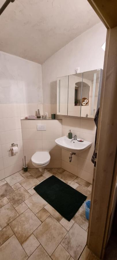Monteur-Ferienwohnung Ot Naundorf Naundorf  ภายนอก รูปภาพ